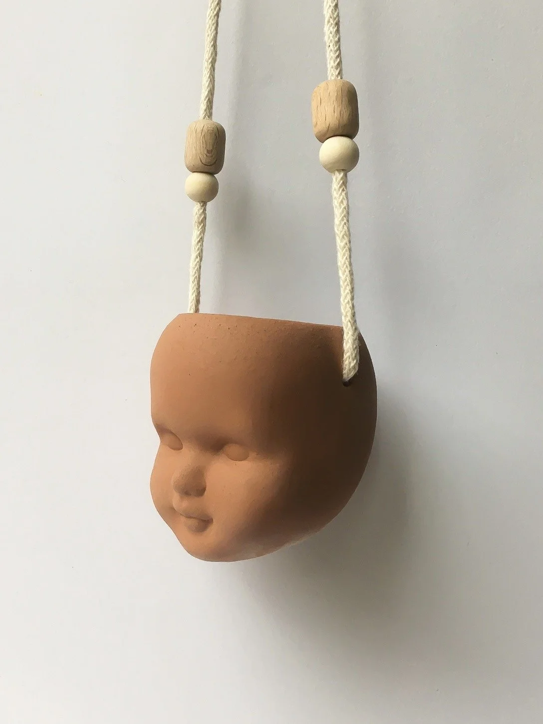 Studio Janneke - handmade ceramics and jewellery - Faceplanter